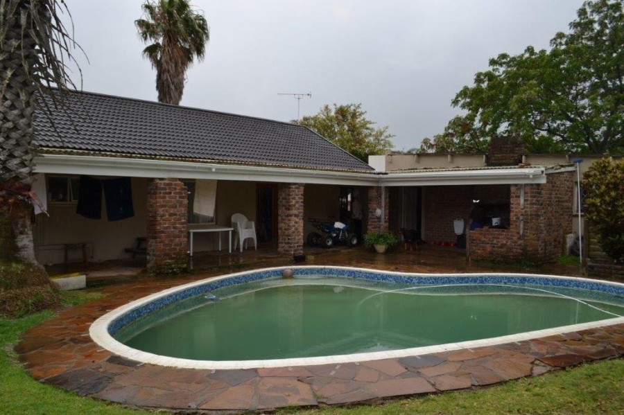 4 Bedroom Property for Sale in Beacon Bay Eastern Cape